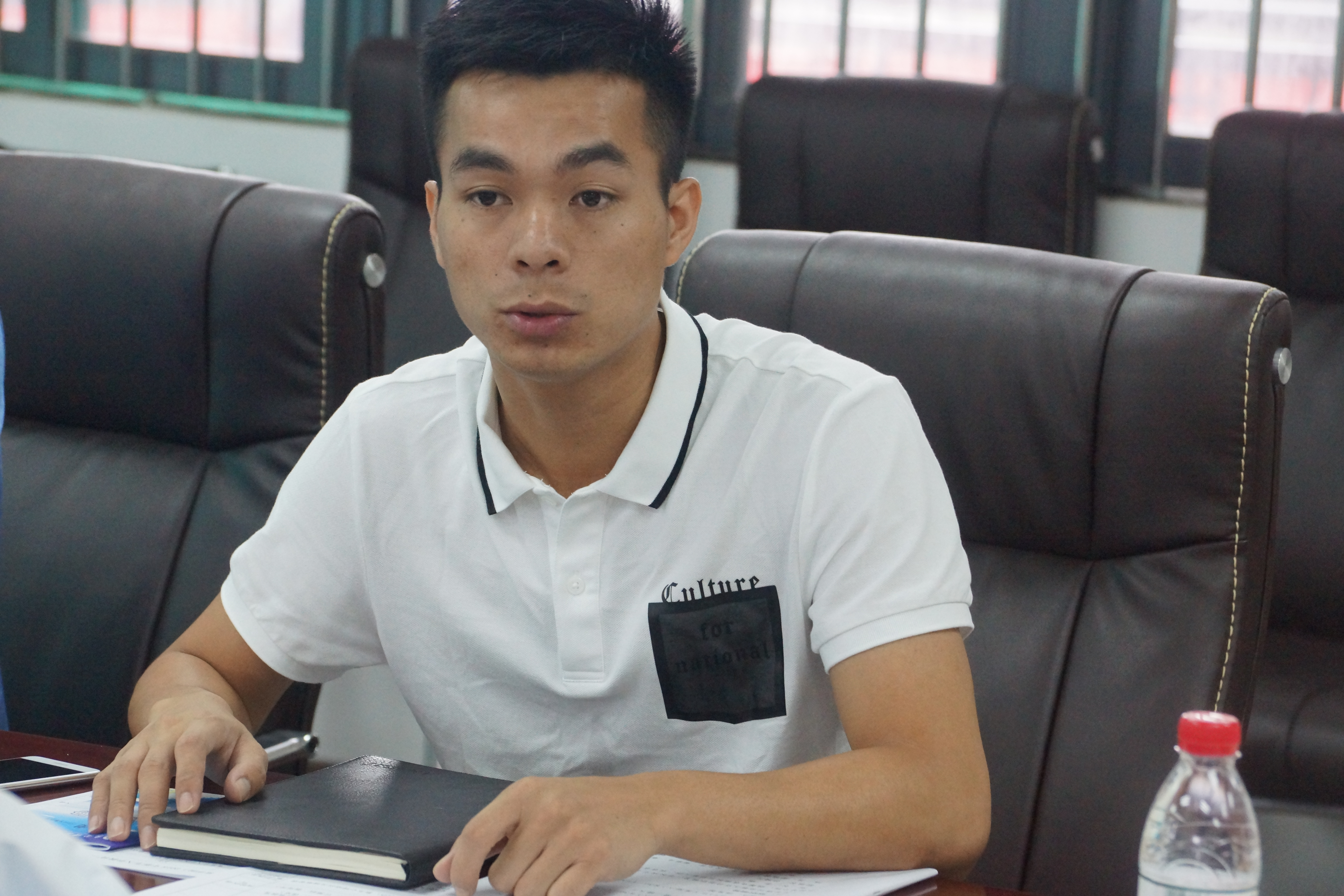 腐漫画
举办2018级新生班主任沙龙1-4-.JPG