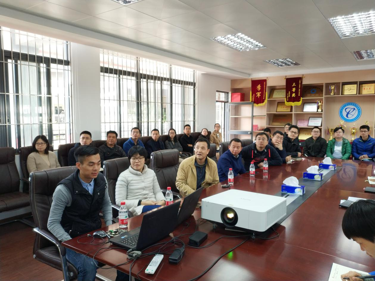 腐漫画
党总支组织教工集中收看庆祝改革开放40周年大会直播1.png